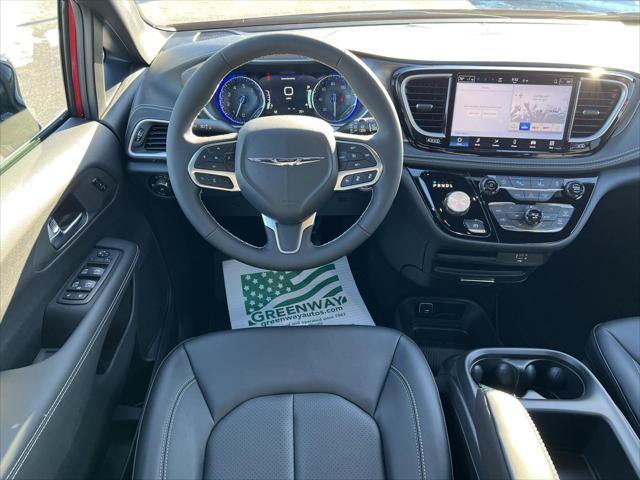 2026 Chrysler Pacifica Select AWD