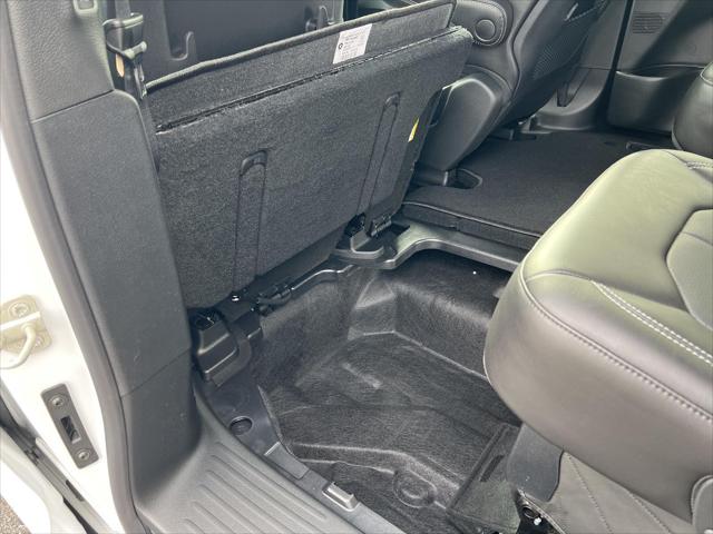 2026 Chrysler Pacifica Select AWD