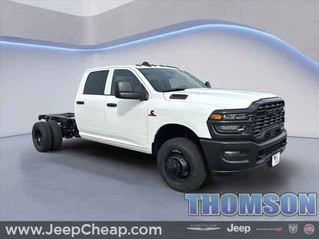 2026 RAM Ram 3500 Chassis Cab RAM 3500 TRADESMAN CREW CAB CHASSIS 4X4 60 CA 2026 RAM Ram 3500 Chassis Cab RAM 3500 TRADESMAN CREW CAB CHASSIS 4X4 60 CA