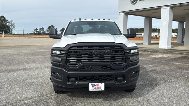 2026 RAM Ram 3500 Chassis Cab RAM 3500 TRADESMAN CREW CAB CHASSIS 4X4 60 CA 2026 RAM Ram 3500 Chassis Cab RAM 3500 TRADESMAN CREW CAB CHASSIS 4X4 60 CA