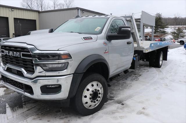 2026 RAM Ram 5500 Chassis Cab RAM 5500 TRADESMAN CHASSIS REGULAR CAB 4X4 120 CA