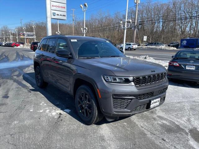 2026 Jeep Grand Cherokee GRAND CHEROKEE LAREDO ALTITUDE 4X4