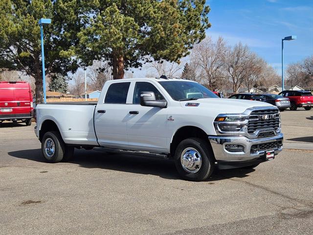 2026 RAM Ram 3500 RAM 3500 TRADESMAN CREW CAB 4X4 8 BOX