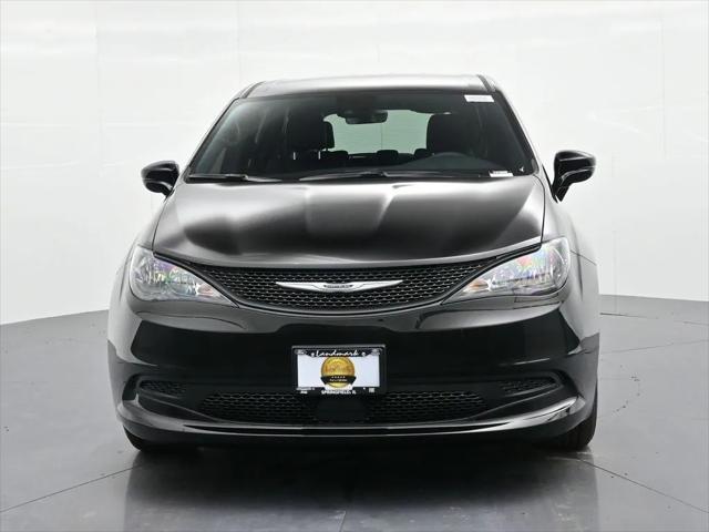 2026 Chrysler Voyager VOYAGER LX