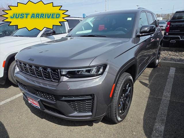 2026 Jeep Grand Cherokee GRAND CHEROKEE LAREDO ALTITUDE 4X4