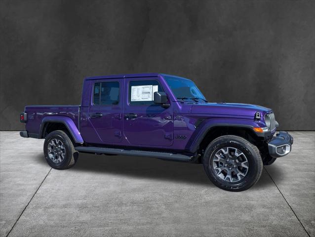 2026 Jeep Gladiator GLADIATOR SAHARA 4X4