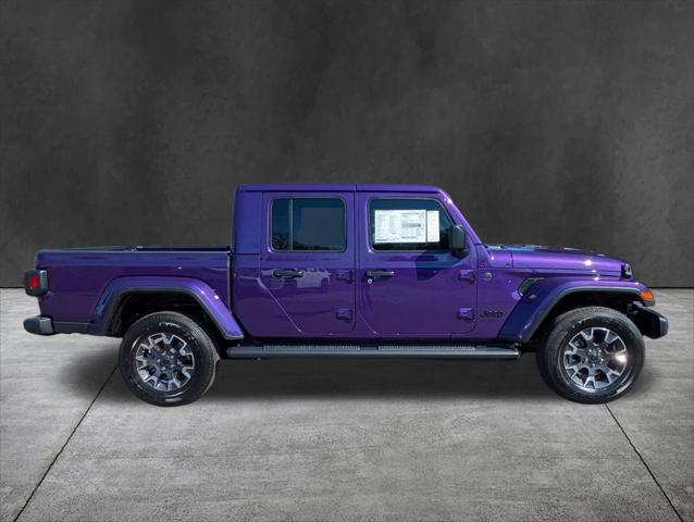 2026 Jeep Gladiator GLADIATOR SAHARA 4X4