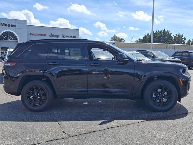 2026 Jeep Grand Cherokee Altitude 4x4