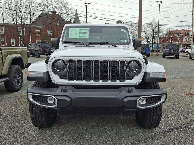 2026 Jeep Gladiator GLADIATOR SAHARA 4X4