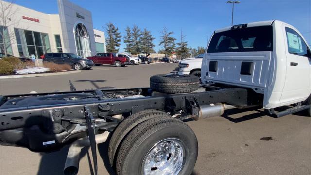 2026 RAM Ram 3500 Chassis Cab RAM 3500 TRADESMAN CHASSIS REGULAR CAB 4X4 84 CA 2026 RAM Ram 3500 Chassis Cab RAM 3500 TRADESMAN CHASSIS REGULAR CAB 4X4 84 CA