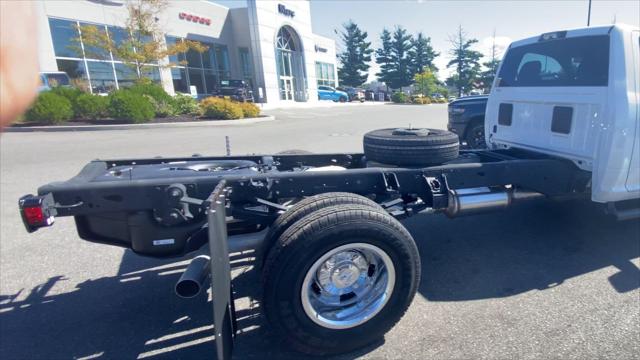2026 RAM 3500 Chassis RAM 3500 TRADESMAN CHASSIS REGULAR CAB 4X4 84 CA