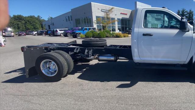 2026 RAM 3500 Chassis RAM 3500 TRADESMAN CHASSIS REGULAR CAB 4X4 84 CA