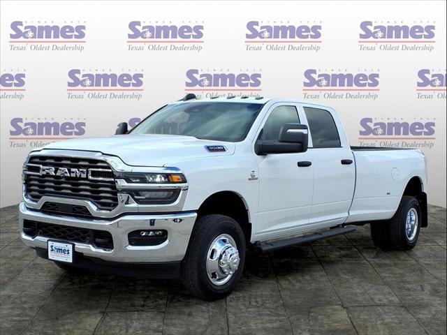 2026 RAM Ram 3500 RAM 3500 TRADESMAN CREW CAB 4X4 8 BOX