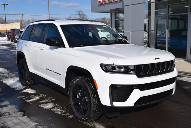 2026 Jeep Grand Cherokee GRAND CHEROKEE LAREDO ALTITUDE 4X4 2026 Jeep Grand Cherokee GRAND CHEROKEE LAREDO ALTITUDE 4X4