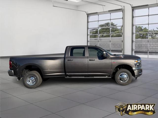 2026 RAM Ram 3500 RAM 3500 TRADESMAN CREW CAB 4X4 8 BOX