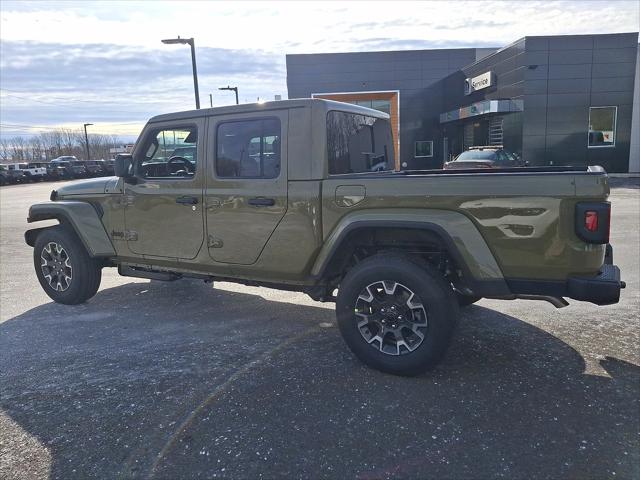 2026 Jeep Gladiator GLADIATOR SAHARA 4X4