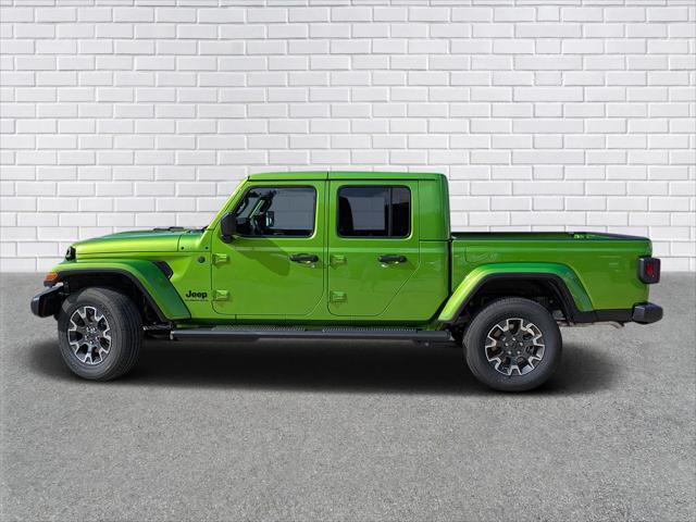 2026 Jeep Gladiator GLADIATOR SAHARA 4X4