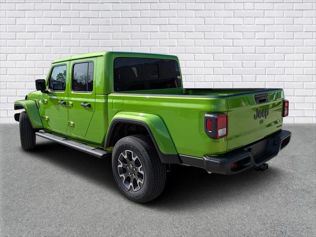 2026 Jeep Gladiator GLADIATOR SAHARA 4X4
