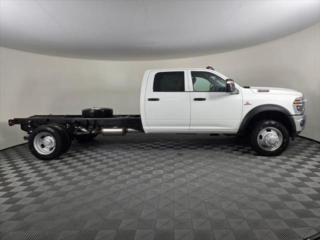2026 RAM Ram 5500 Chassis Cab RAM 5500 TRADESMAN CHASSIS CREW CAB 4X4 84 CA