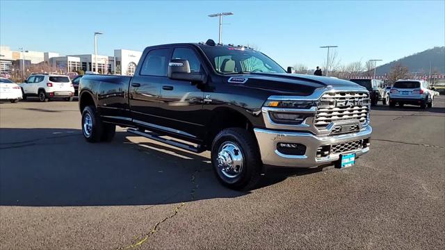 2026 RAM Ram 3500 RAM 3500 TRADESMAN CREW CAB 4X4 8 BOX