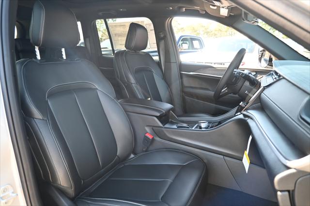 2026 Jeep Grand Cherokee Limited 4x2
