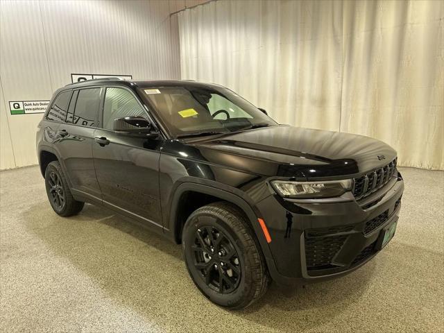 2026 Jeep Grand Cherokee GRAND CHEROKEE LAREDO ALTITUDE 4X4