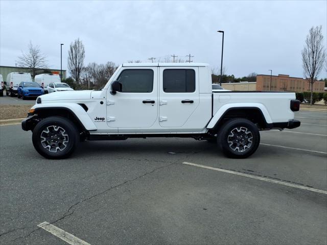 2026 Jeep Gladiator GLADIATOR SAHARA 4X4