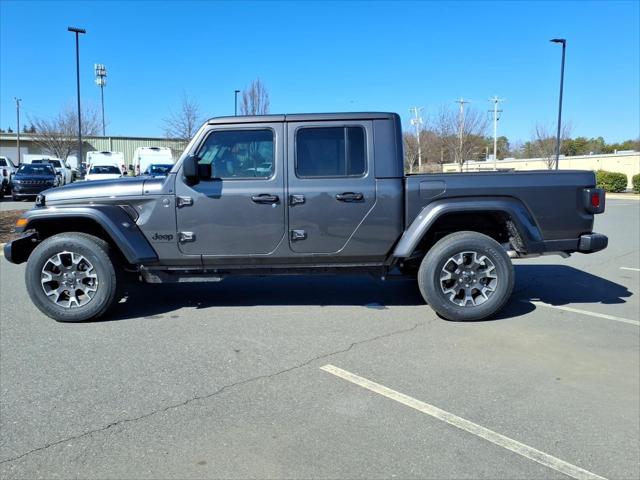 2026 Jeep Gladiator GLADIATOR SAHARA 4X4