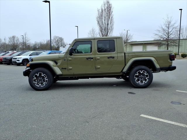 2026 Jeep Gladiator GLADIATOR SAHARA 4X4