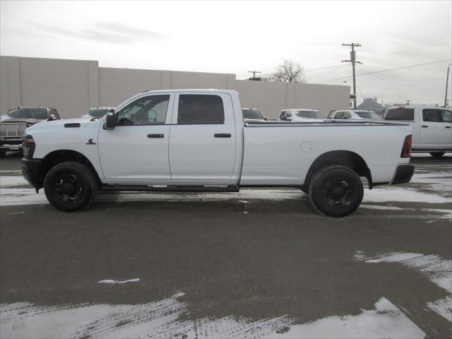 2026 RAM Ram 3500 RAM 3500 TRADESMAN CREW CAB 4X4 8 BOX