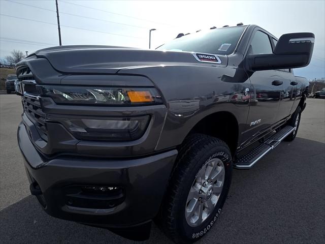 2026 RAM Ram 3500 RAM 3500 BIG HORN CREW CAB 4X4 64 BOX