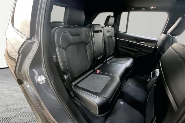 2026 Jeep Grand Cherokee Altitude 4x4