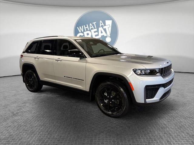 2026 Jeep Grand Cherokee GRAND CHEROKEE LAREDO ALTITUDE 4X4 2026 Jeep Grand Cherokee GRAND CHEROKEE LAREDO ALTITUDE 4X4