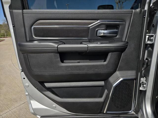 2026 Ram 3500 Laramie Crew Cab 4x4 8' Box