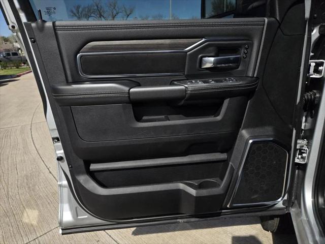 2026 Ram 3500 Laramie Crew Cab 4x4 8' Box