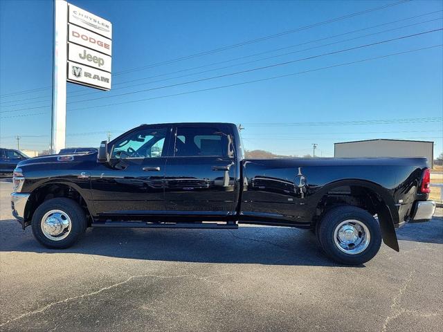 2026 RAM Ram 3500 RAM 3500 TRADESMAN CREW CAB 4X4 8 BOX