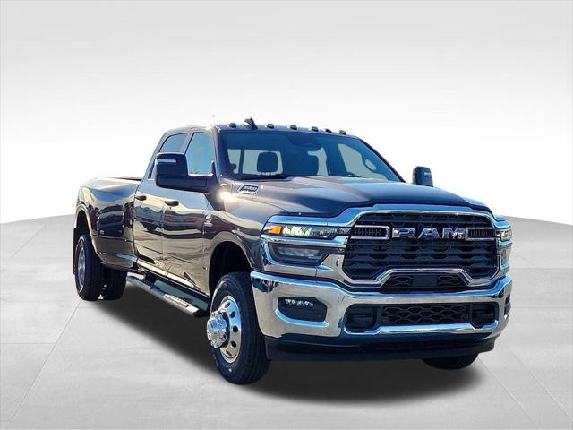 2026 RAM Ram 3500 RAM 3500 TRADESMAN CREW CAB 4X4 8 BOX