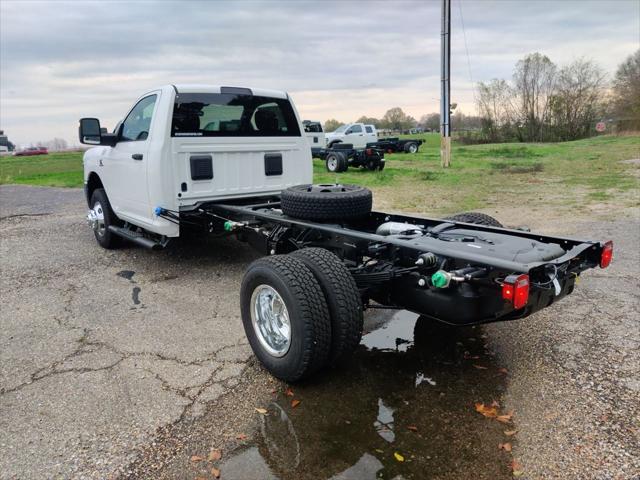 2026 RAM Ram 3500 Chassis Cab RAM 3500 TRADESMAN CHASSIS REGULAR CAB 4X4 84 CA