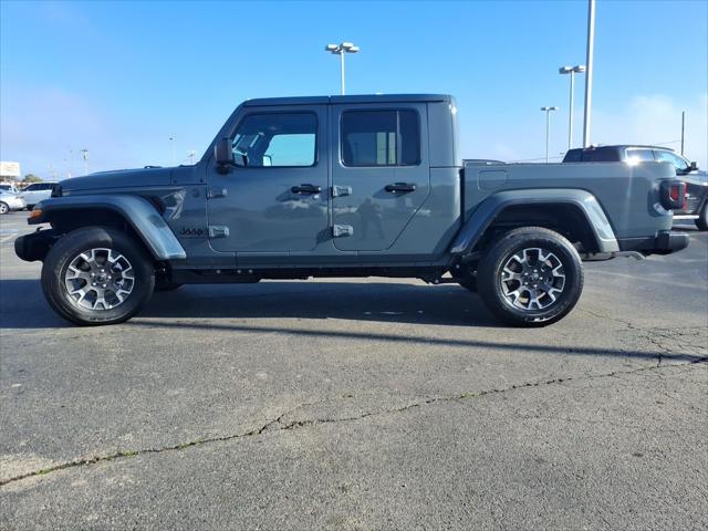 2026 Jeep Gladiator GLADIATOR SAHARA 4X4 2026 Jeep Gladiator GLADIATOR SAHARA 4X4