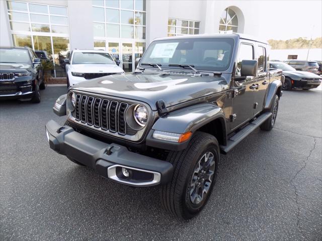 2026 Jeep Gladiator GLADIATOR SAHARA 4X4
