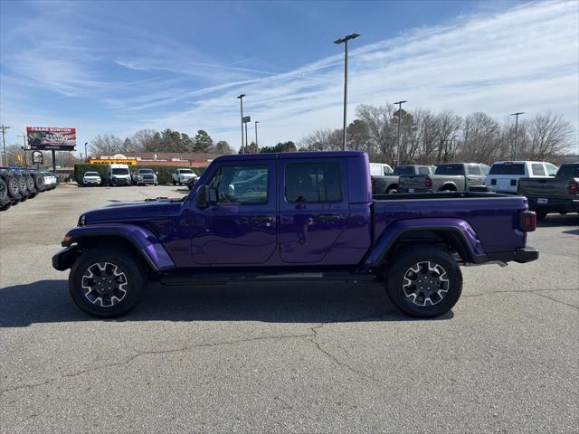 2026 Jeep Gladiator GLADIATOR SAHARA 4X4