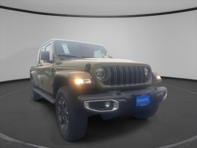 2026 Jeep Gladiator GLADIATOR SAHARA 4X4 2026 Jeep Gladiator GLADIATOR SAHARA 4X4