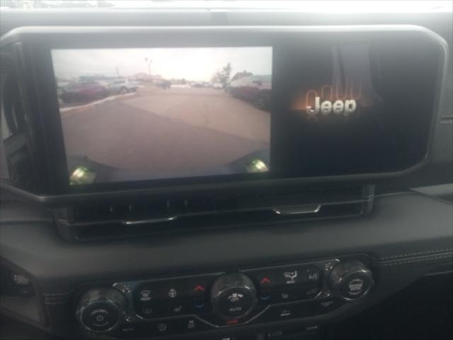 2026 Jeep Gladiator GLADIATOR SAHARA 4X4 2026 Jeep Gladiator GLADIATOR SAHARA 4X4