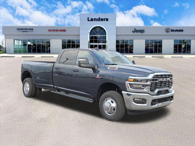 2026 RAM Ram 3500 RAM 3500 TRADESMAN CREW CAB 4X4 8 BOX