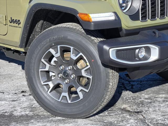 2026 Jeep Gladiator GLADIATOR SAHARA 4X4