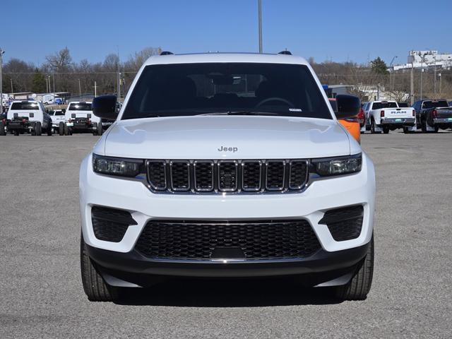 2025 Jeep Grand Cherokee GRAND CHEROKEE LAREDO X 4X2