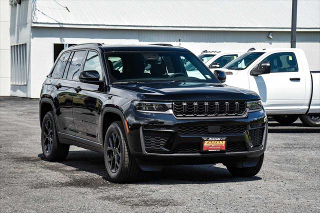 2026 Jeep Grand Cherokee GRAND CHEROKEE LAREDO ALTITUDE 4X4