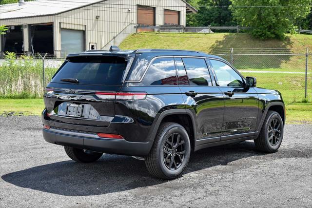 2026 Jeep Grand Cherokee GRAND CHEROKEE LAREDO ALTITUDE 4X4
