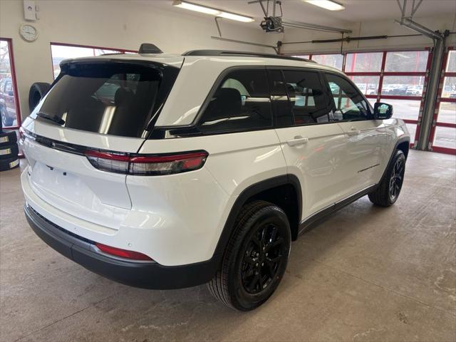 2026 Jeep Grand Cherokee Altitude 4x4