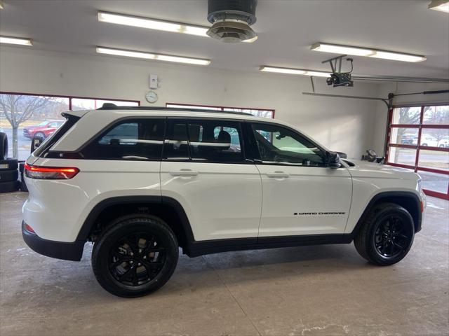 2026 Jeep Grand Cherokee Altitude 4x4